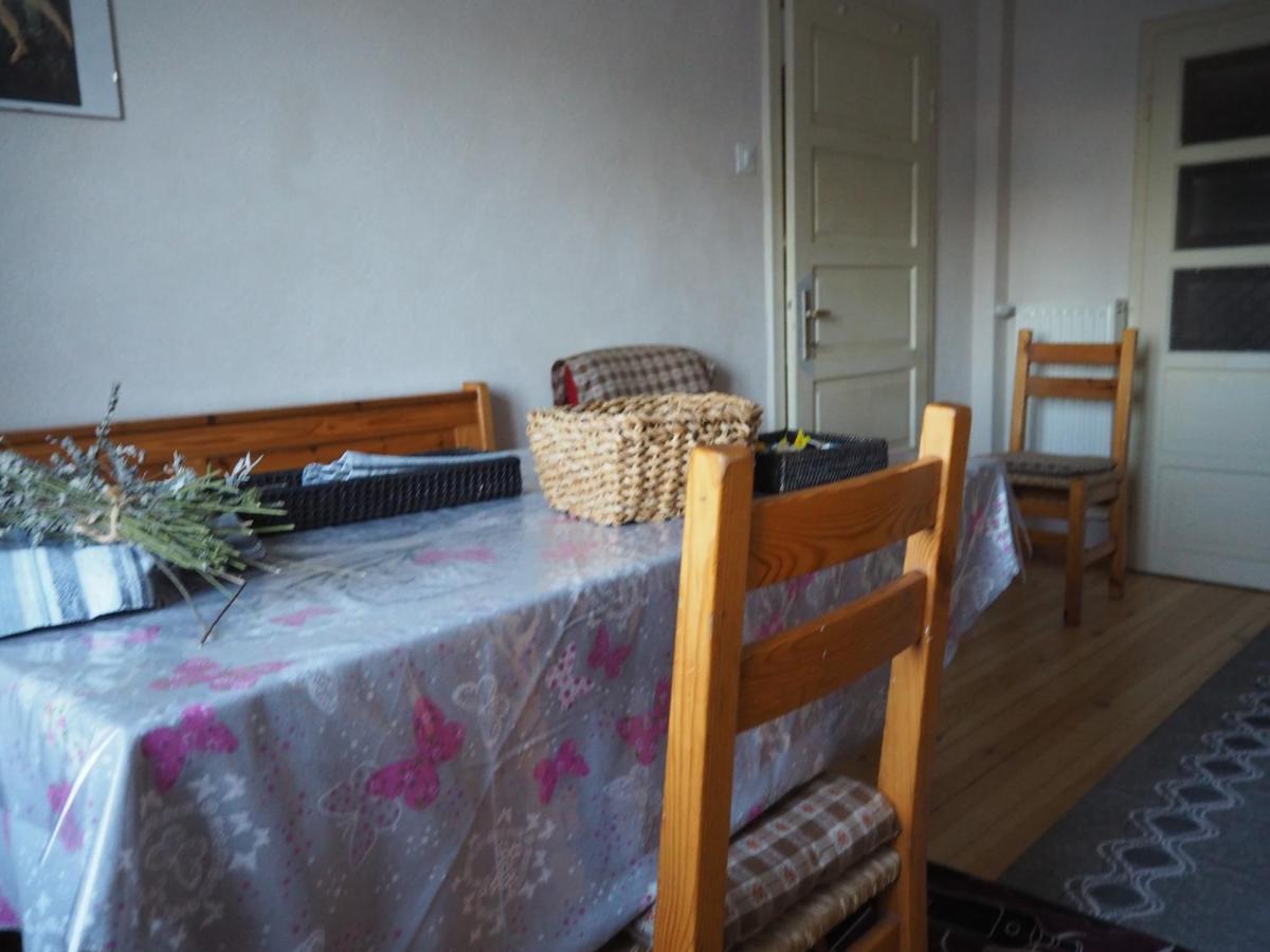 B&B Signora Elvira Capriana Bagian luar foto