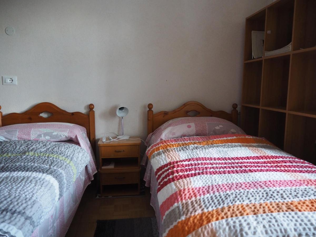 B&B Signora Elvira Capriana Bagian luar foto