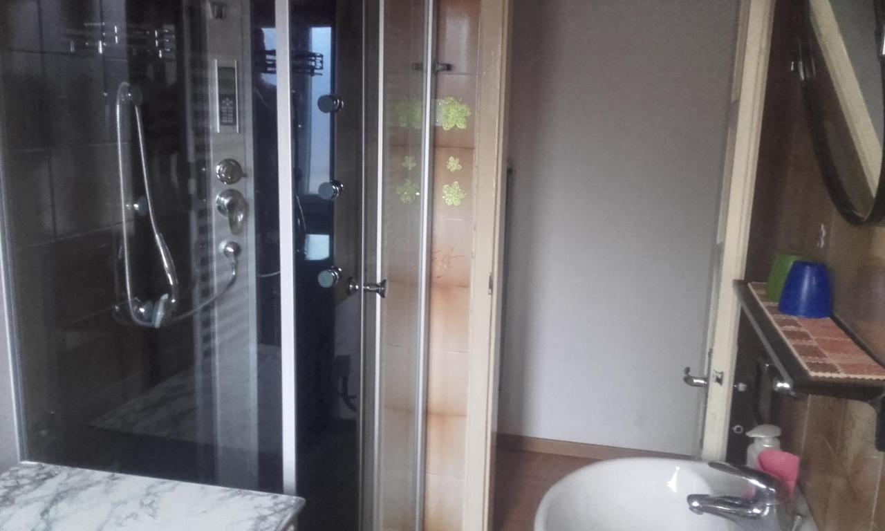 B&B Signora Elvira Capriana Bagian luar foto