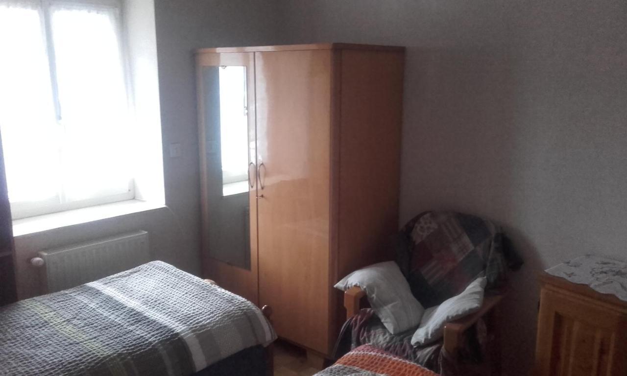 B&B Signora Elvira Capriana Bagian luar foto